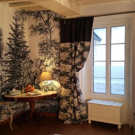 Logis Les Remparts Bayeux