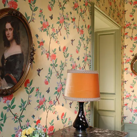 Logis Les Remparts Bed & Breakfast