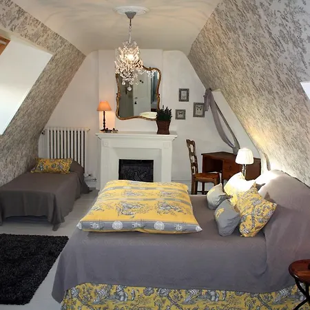 Bed & Breakfast Logis Les Remparts
