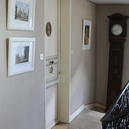 Logis Les Remparts Bed & Breakfast Bayeux