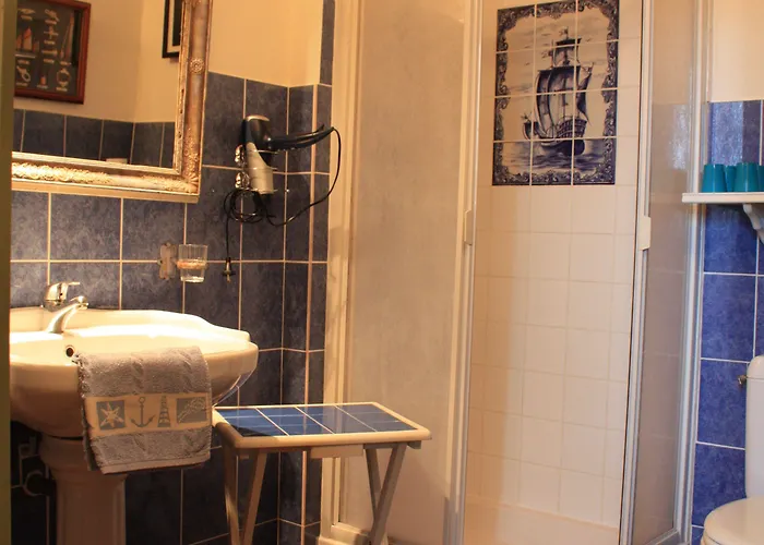 Logis Les Remparts Nocleg ze śniadaniem Bayeux