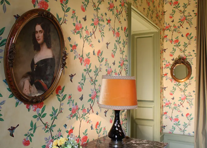 Logis Les Remparts Nocleg ze śniadaniem