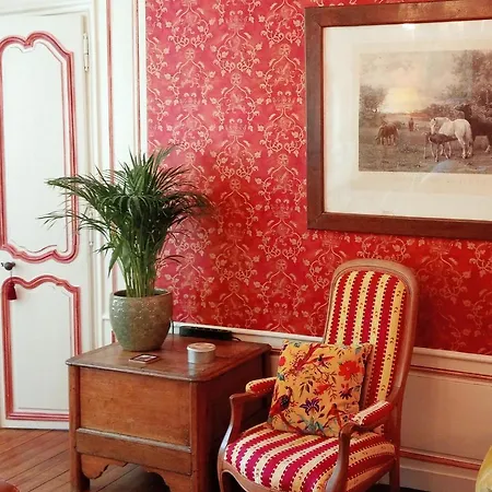 Logis Les Remparts 3*