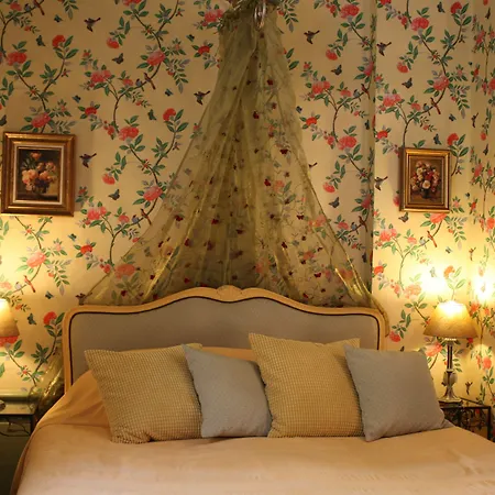 Logis Les Remparts 3*