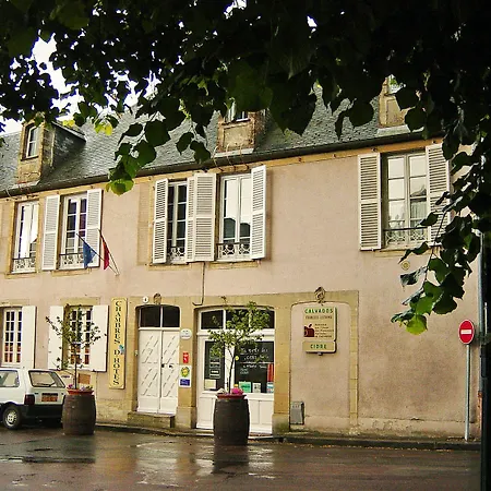 Logis Les Remparts Frühstückspension Bayeux