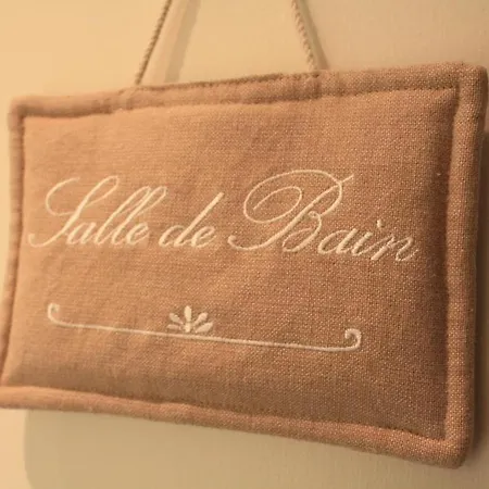 Couette-café Logis Les Remparts