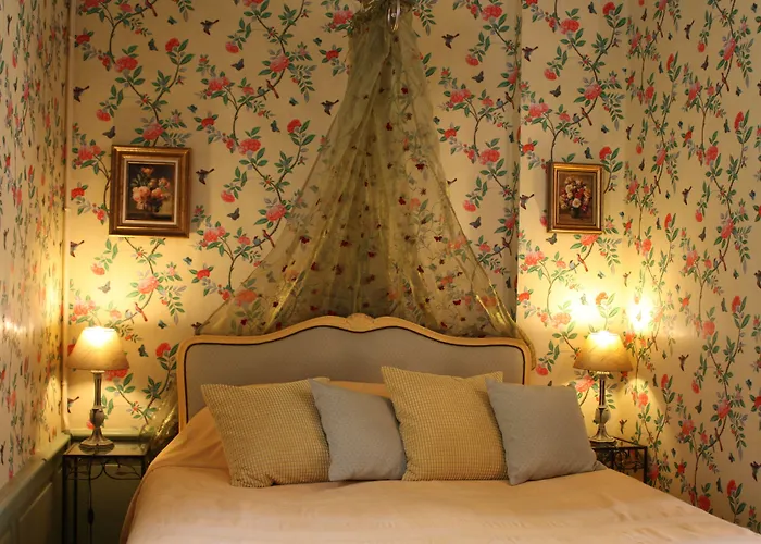 Logis Les Remparts 3*