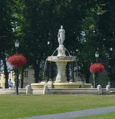 Logis Les Remparts Alojamento de Acomodação e Pequeno-almoço Bayeux