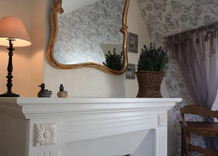 Logis Les Remparts Отель типа 