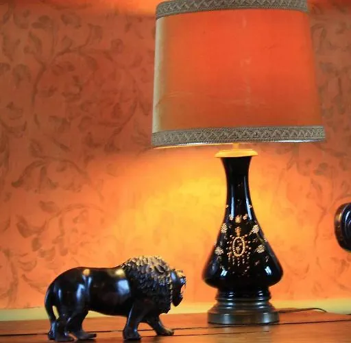 Logis Les Remparts Отель типа 